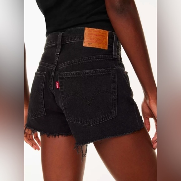 Levi's Premium 501 Original Denim Short in Wise Up 25 - Picture 4 of 9